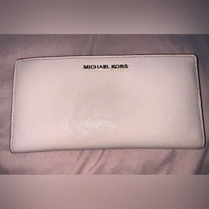 Micheal kors wallet